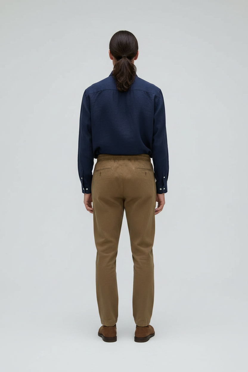 Easy Pant Model Back